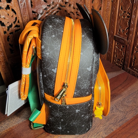 NWT Loungefly Disney Mickey Mouse Pumpkin Light Up Mini Backpack - Picture 4 of 11